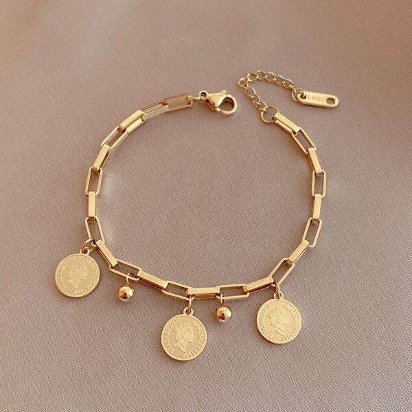 Bracelet “Queen” en Acier Titane — Style Hip-Hop & Élégance Minimaliste